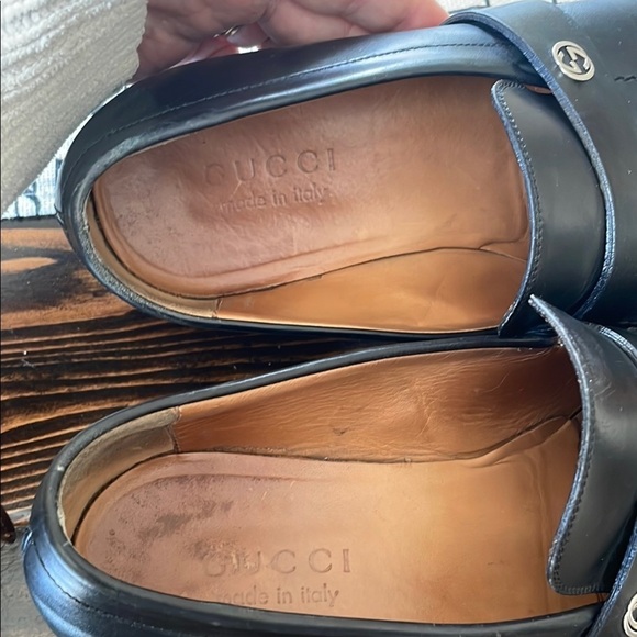 Gucci Black Slip-On Loafers with Polished Leather main image 6